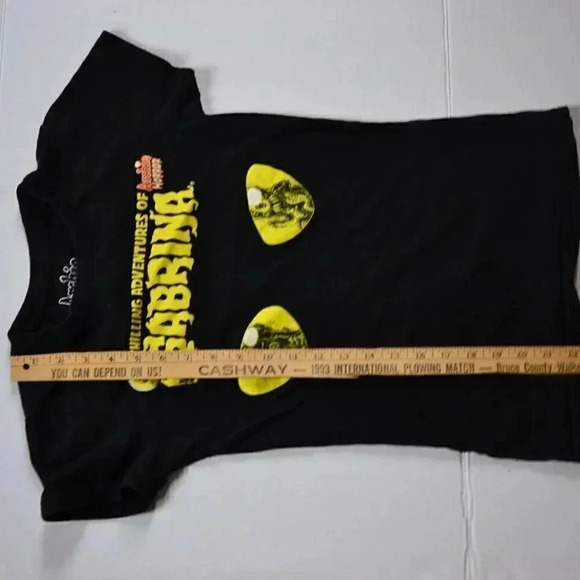 The Chilling Adventures of Sabrina  Tee Shirt - Picture 6 of 6